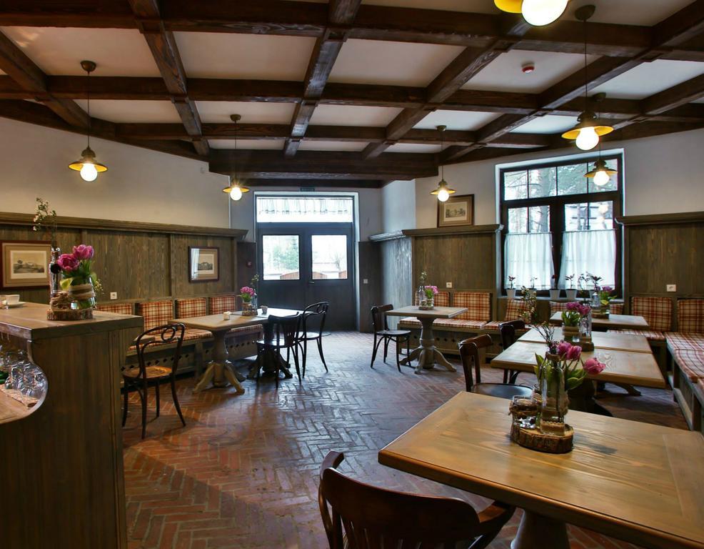 Shpatser Hotel Bryukhovychi Ngoại thất bức ảnh